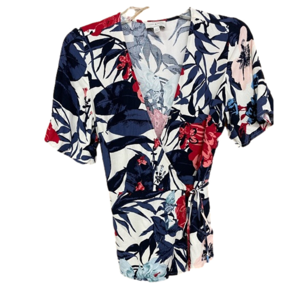 Lucky Brand blue red white top.